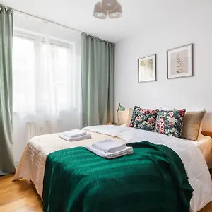 https://rent-like-home-apartament-elektoralna-12a.warsawhotelspoland.com